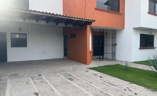 House in Juriquilla, Querétaro, Mexico 1