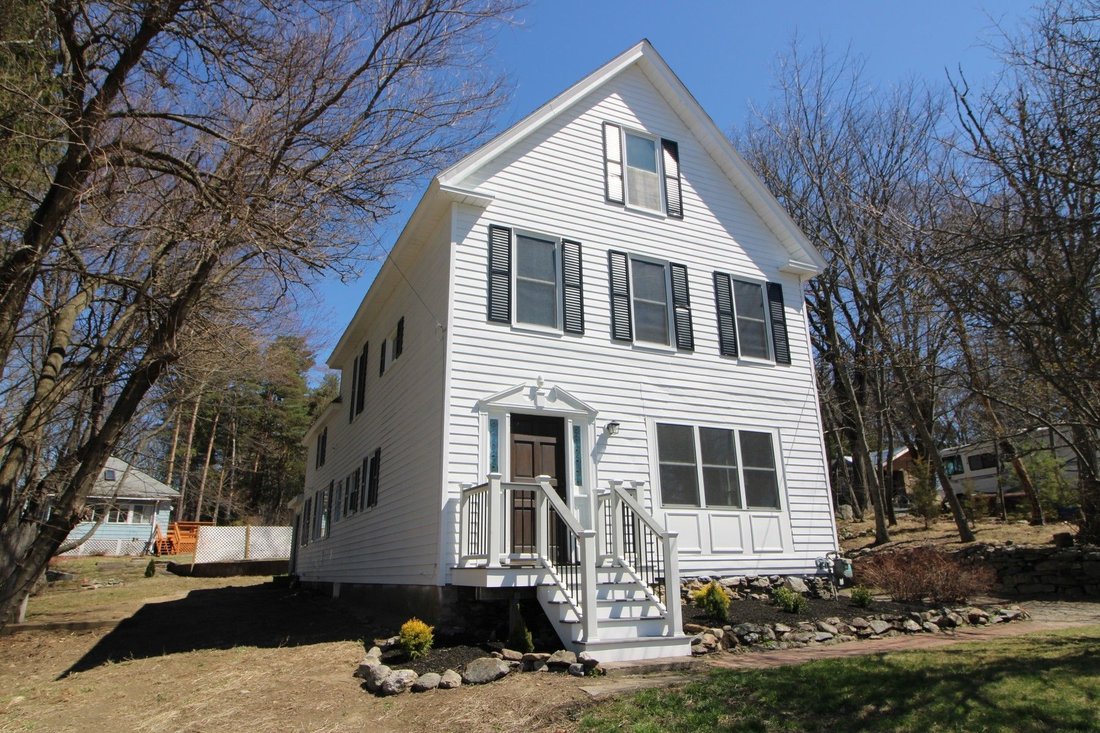 House in Millbury, Massachusetts, United States 1 - 18895339