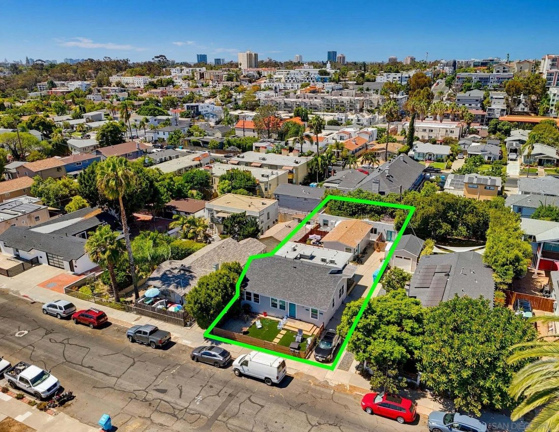 San Diego, California, United States 2 - 18900080
