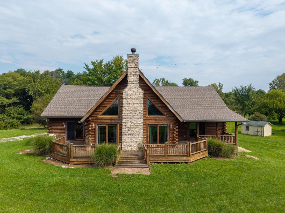House in Centerburg, Ohio, United States 1 - 18898808