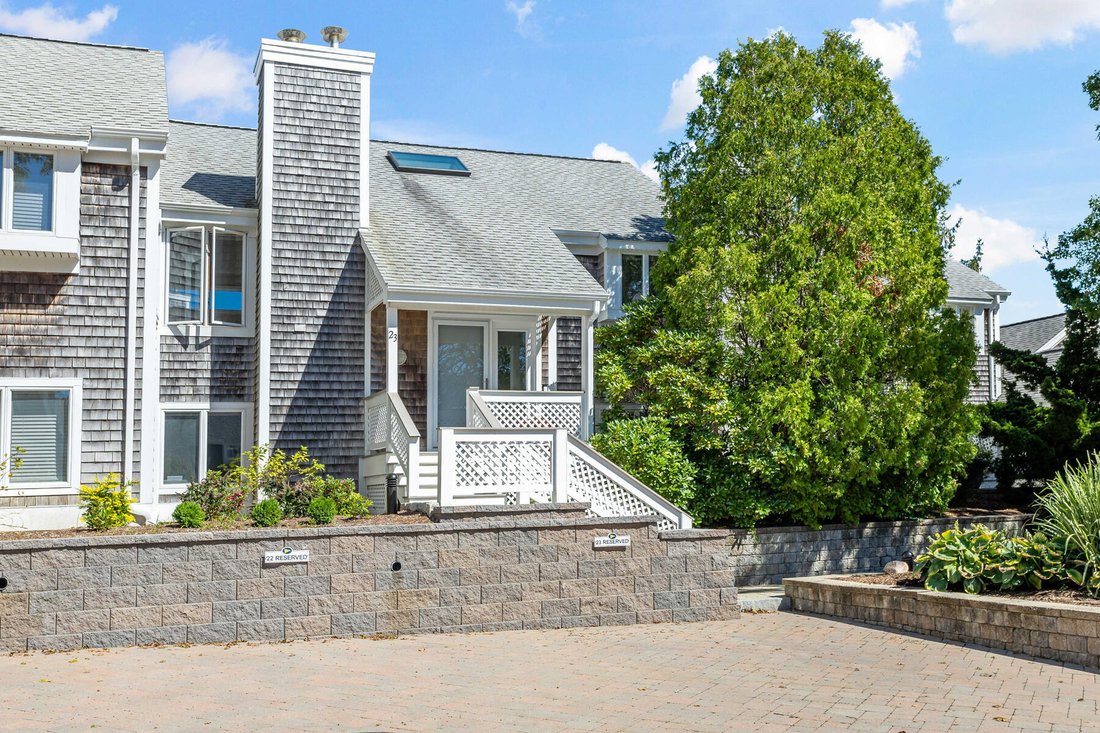 Condo in Falmouth, Massachusetts, United States 1 - 18902445