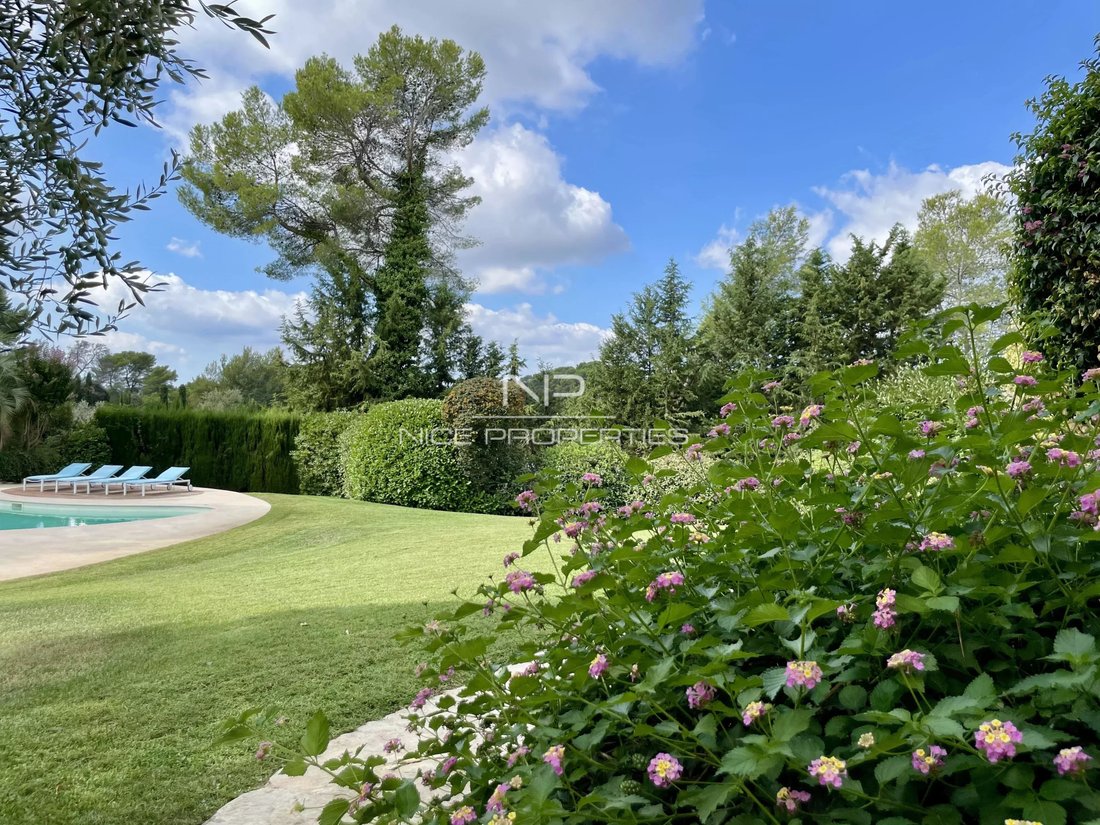 Villa à Valbonne, Provence-Alpes-Côte d'Azur, France 2 - 18897073