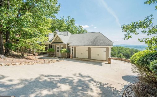 House in Waleska, Georgia, United States 1