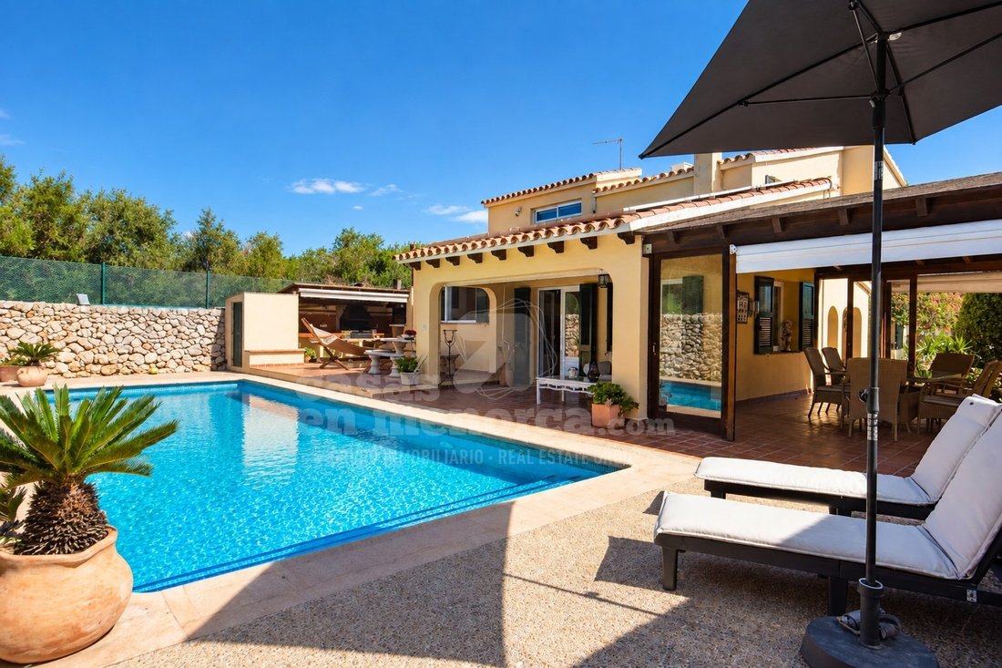 Villa a Es Castell, Isole Baleari, Spagna 4 - 18901423