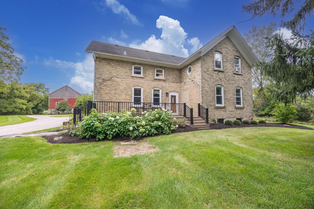 House in Menomonee Falls, Wisconsin, United States 4 - 18896308