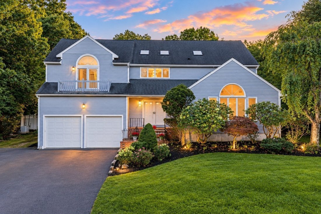 House in Sharon, Massachusetts, United States 1 - 18902630