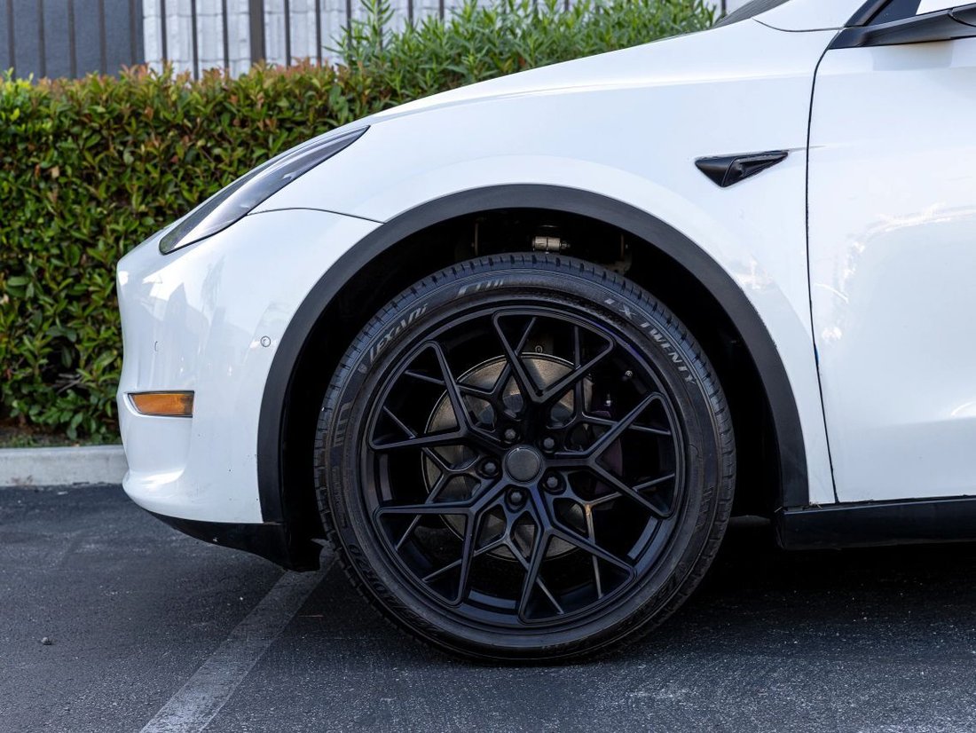 Suv in Azusa, CA, United States 4 - 18855180