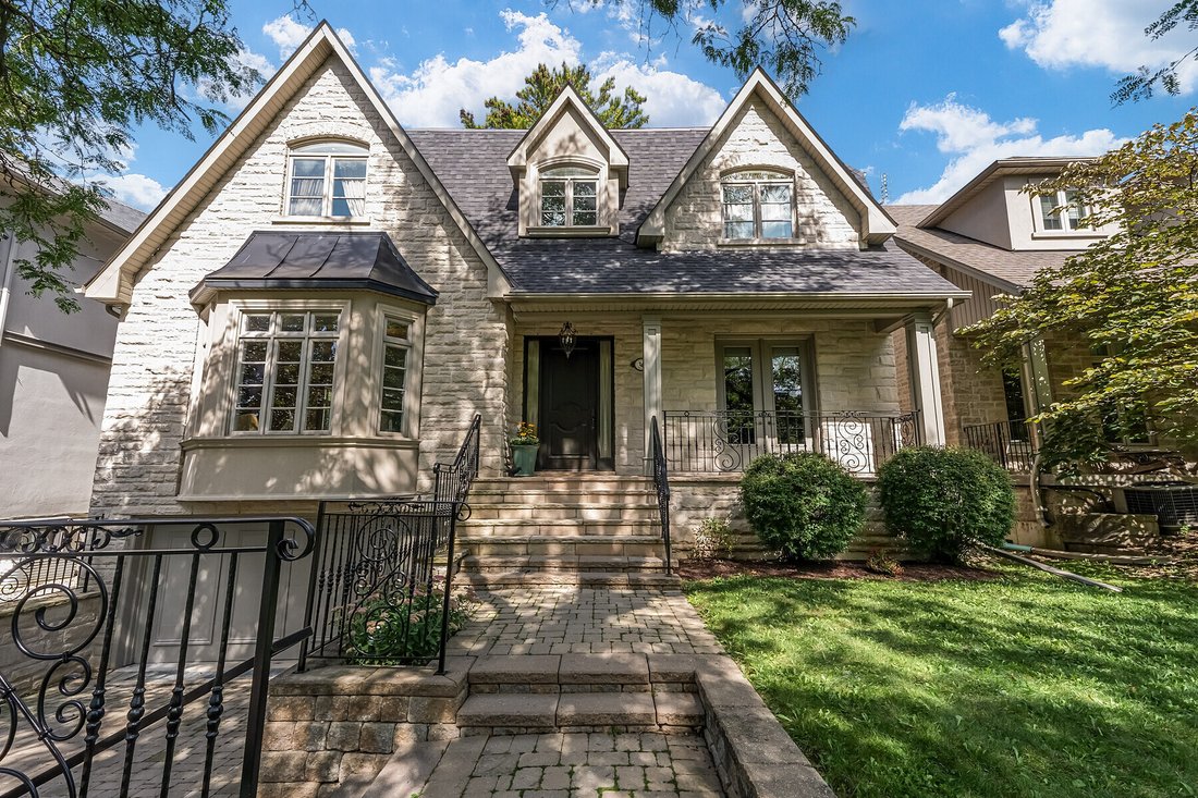 House in Toronto, Ontario, Canada 2 - 18896882