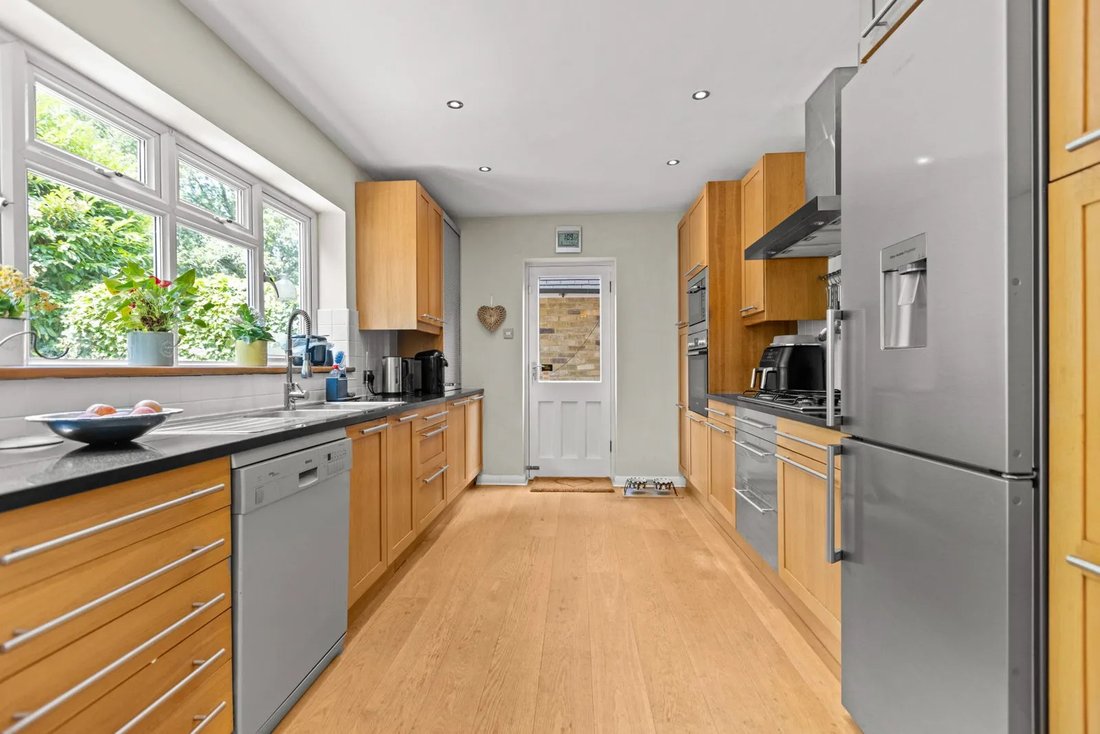 Casa en Dorking, Inglaterra 3 - 18761262