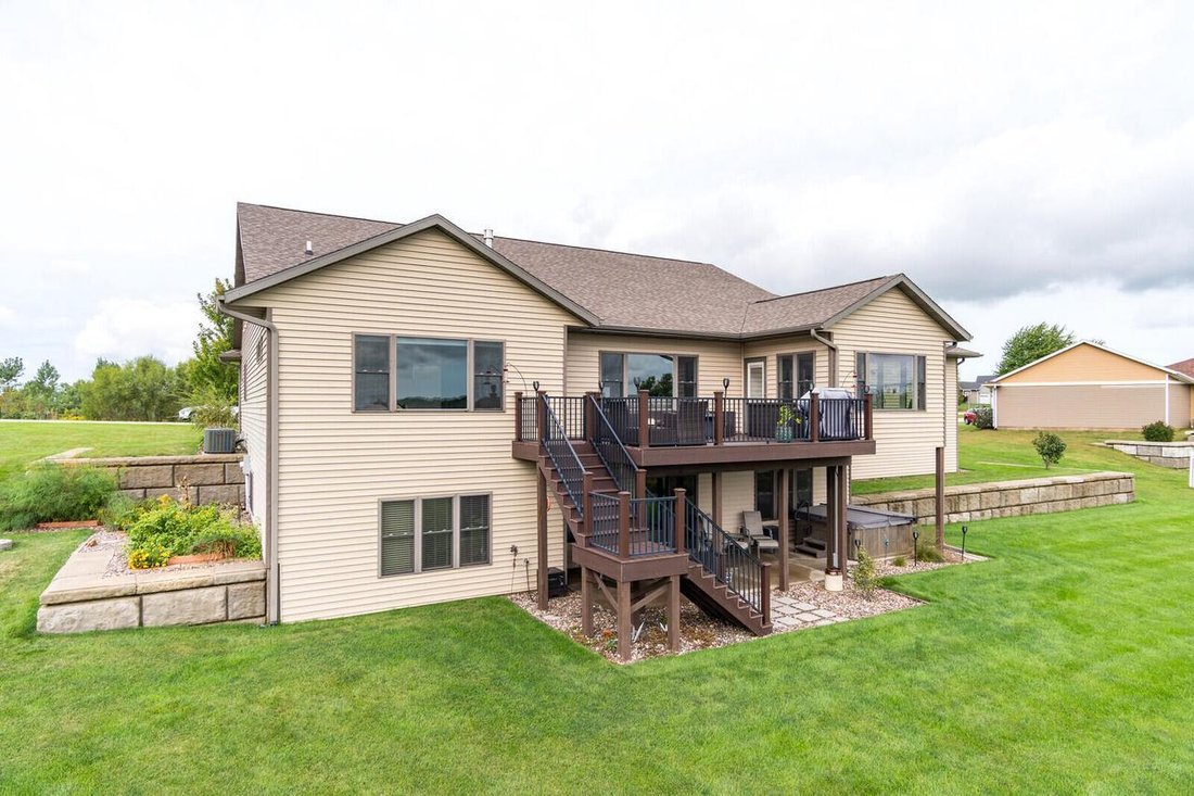 House in La Crosse, Wisconsin, United States 5 - 18896263