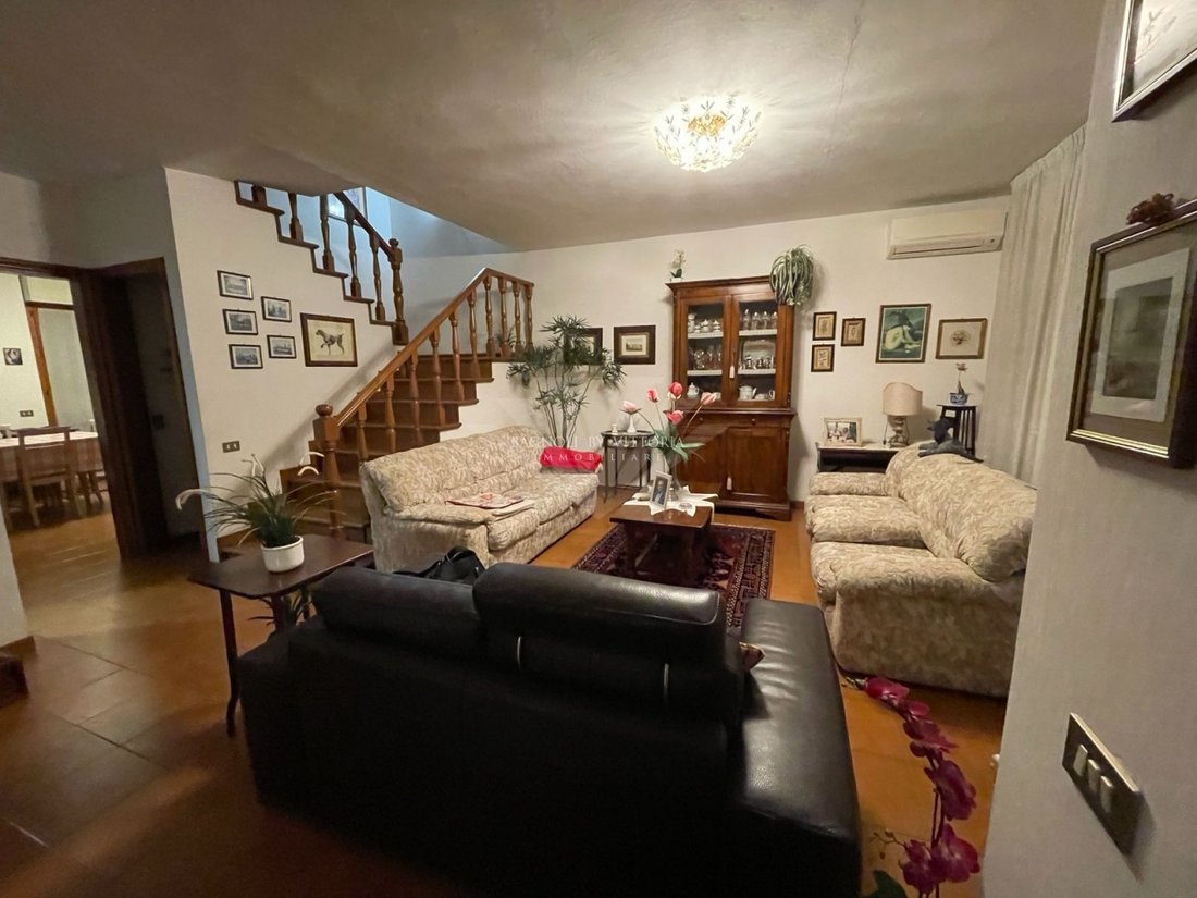 Villa in Tonfano, Pietrasanta, Italy 1 - 18896462