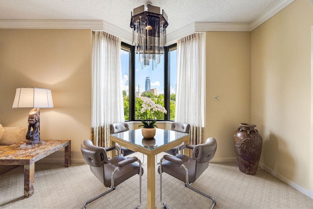 Condo in Houston, Texas, United States 5 - 18902460