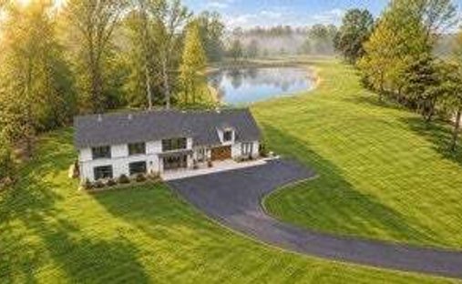 House in Dickson, Tennessee, United States 1
