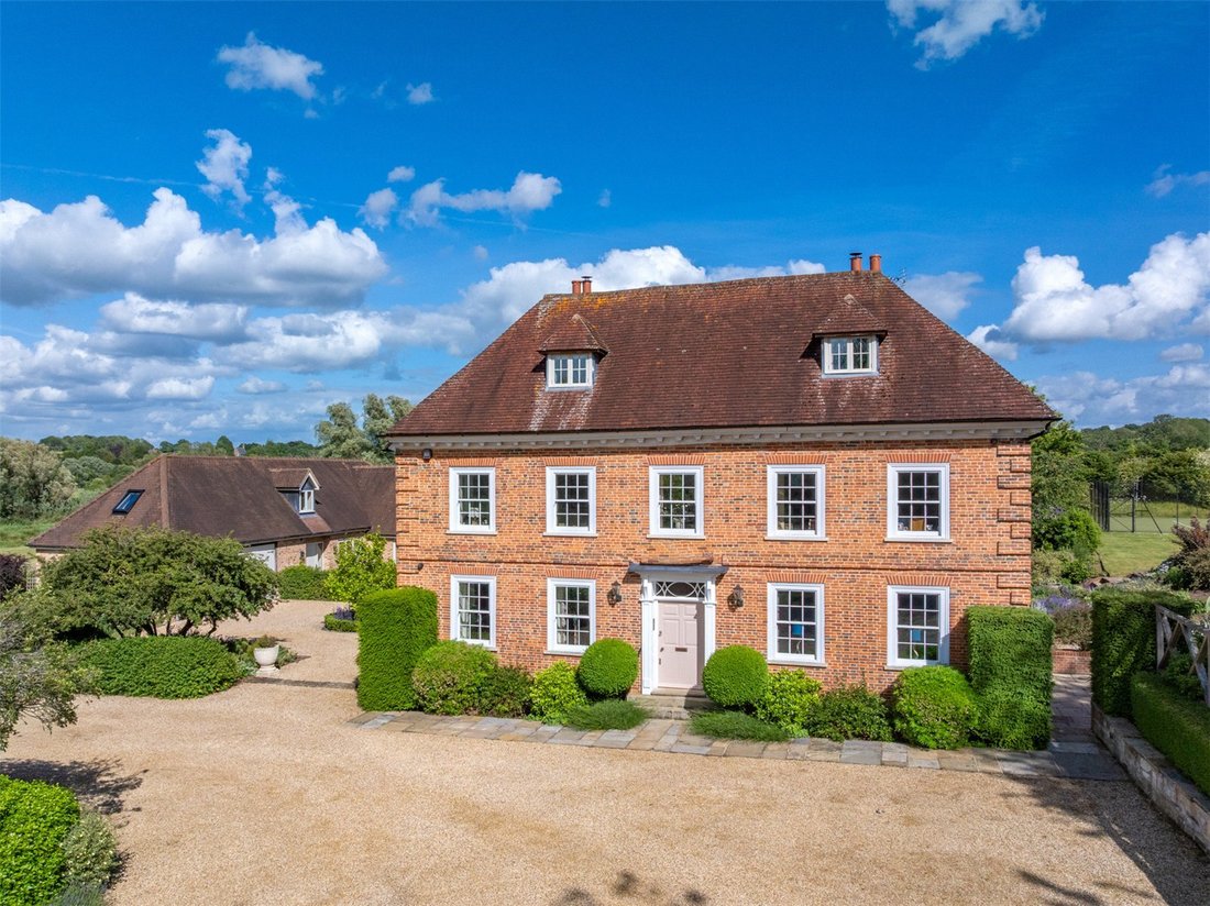 House in Winchester, England 2 - 18900251