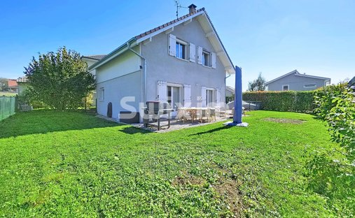 Haus in Cessy, Auvergne-Rhone-Alpen, Frankreich 1