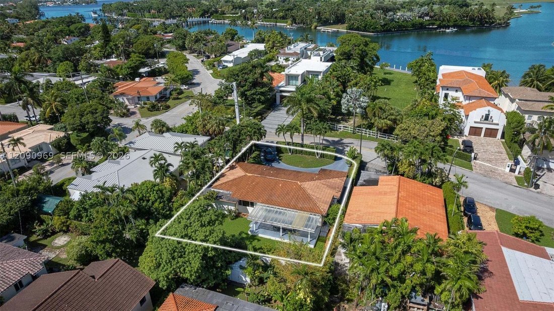 House in Bal Harbour, Florida, United States 3 - 18899676