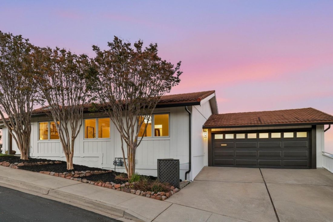 House in San Carlos, California, United States 4 - 18899828