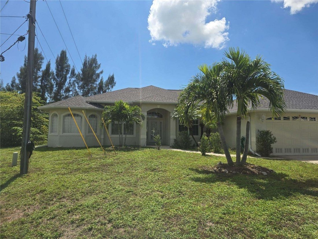 Casa a Port Charlotte, Florida, Stati Uniti 1 - 18896075