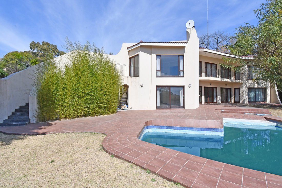 Haus in Benmore Gardens, Sandton, Südafrika 1 - 18901984
