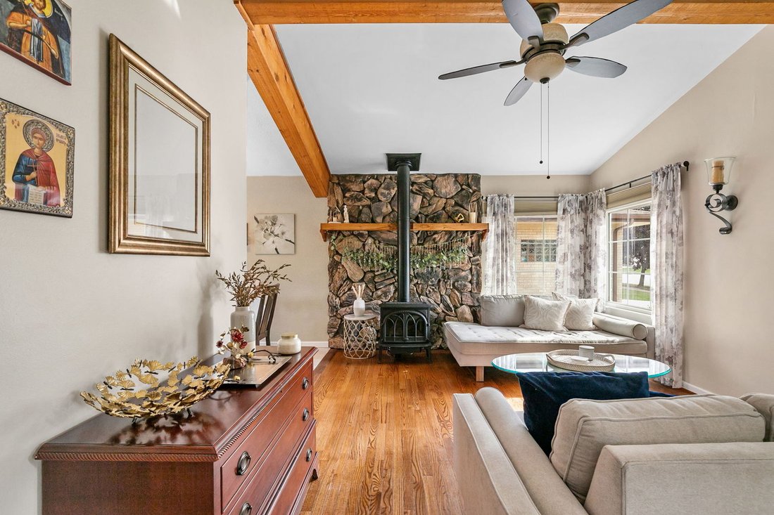 House in Niles, Illinois, United States 4 - 18896610