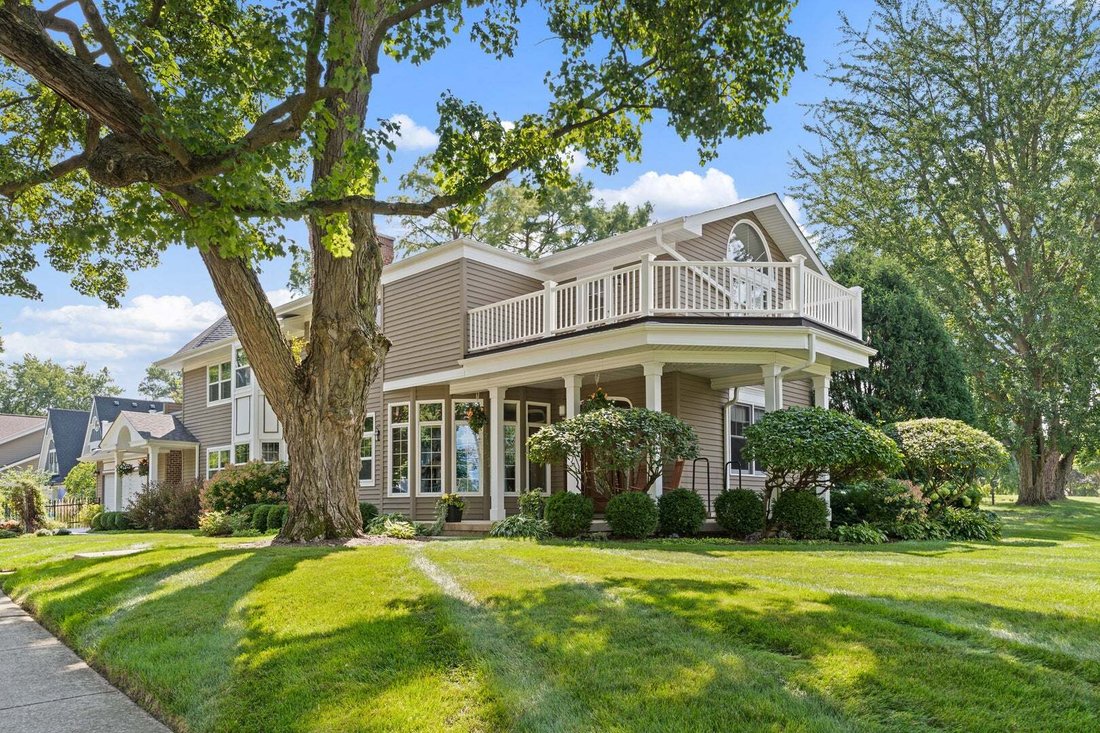 House in Glen Ellyn, Illinois, United States 1 - 18900474