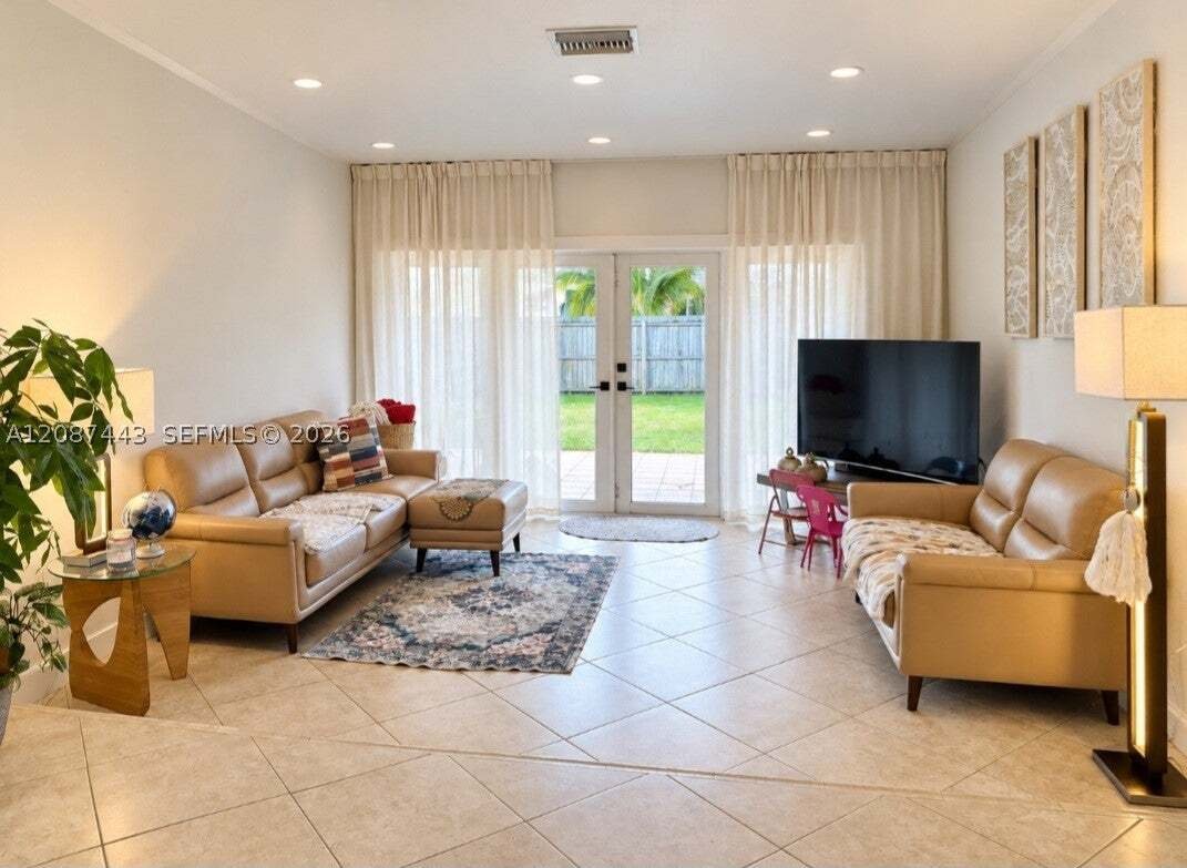 House in Cutler Bay, Florida, United States 2 - 18899698