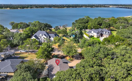 House in Lewisville, Texas, United States 1