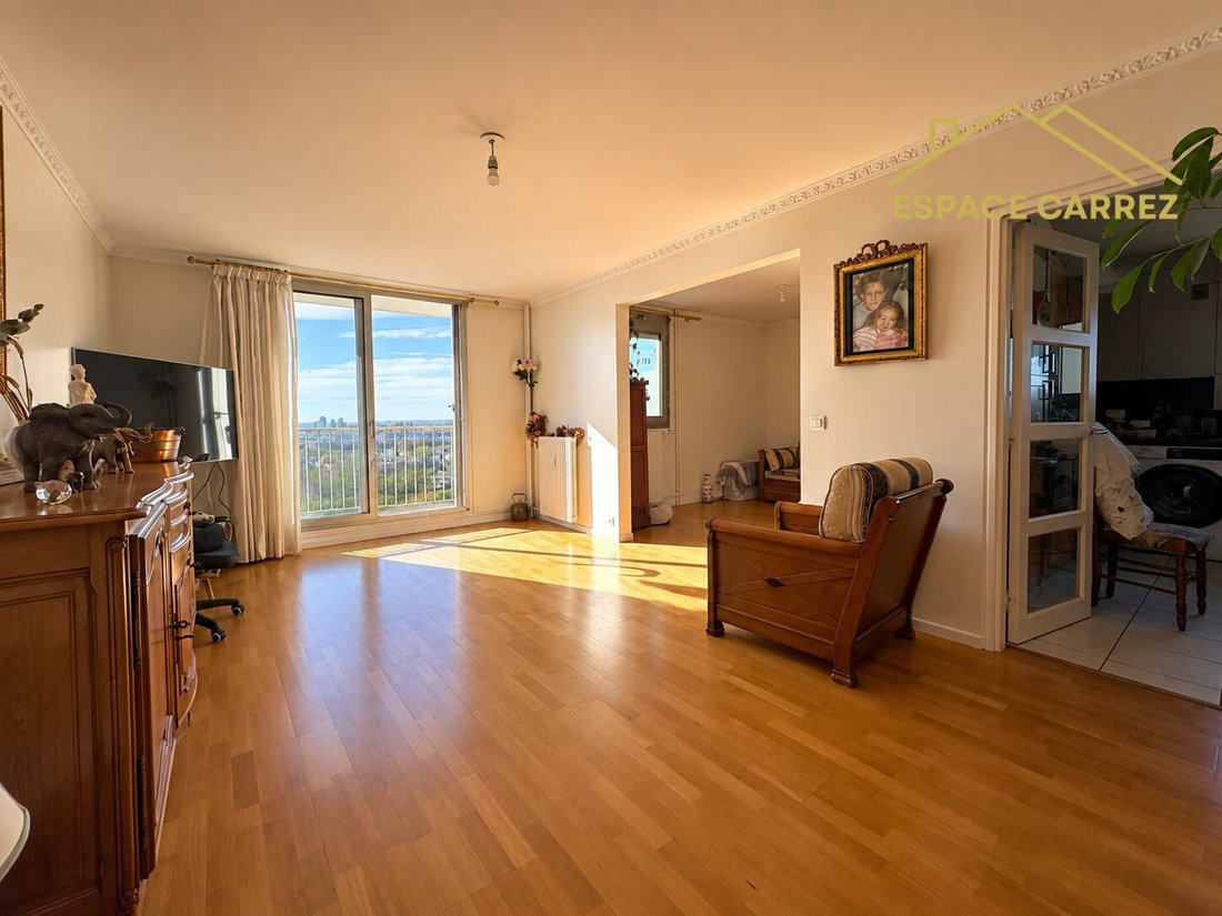 Apartment in Les Lilas, Ile-de-France, France 1 - 18902559