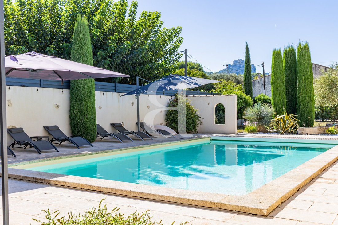 Villa in Saint-Rémy-de-Provence, Provence-Alpes-Côte d'Azur, France 1 - 18902483