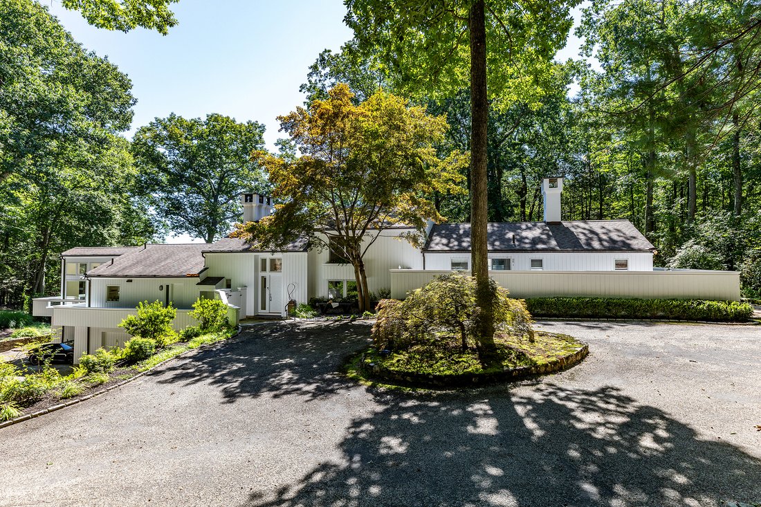 House in Washington, Connecticut, United States 1 - 18897221