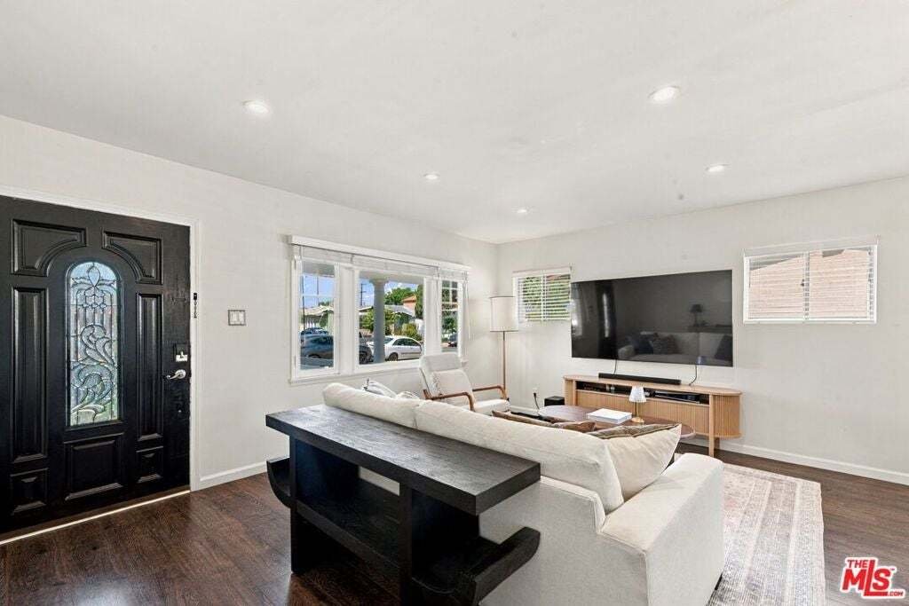 House in Los Angeles, California, United States 3 - 18899454
