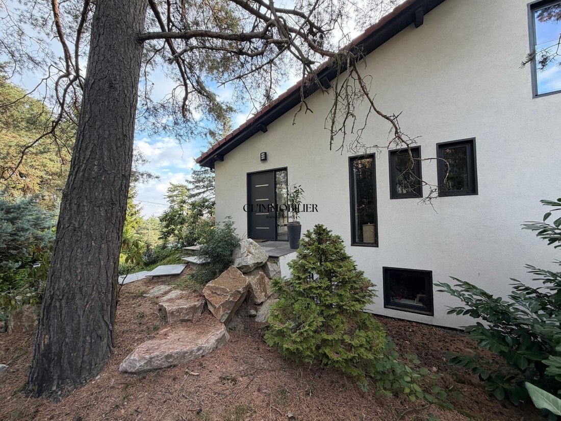 Villa a Chambles, Auvergne-Rodano-Alpi, Francia 2 - 18902296