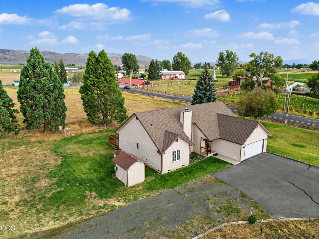 House in Klamath Falls, Oregon, United States 2 - 18898614