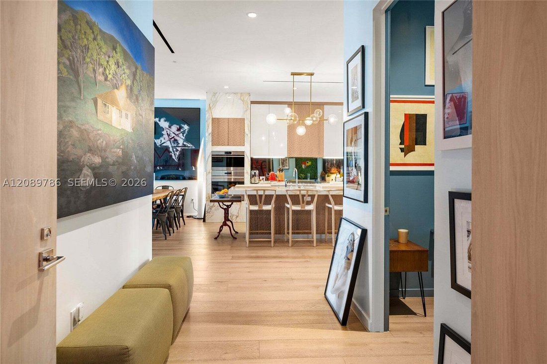 Condo in Miami, Florida, United States 2 - 18900440