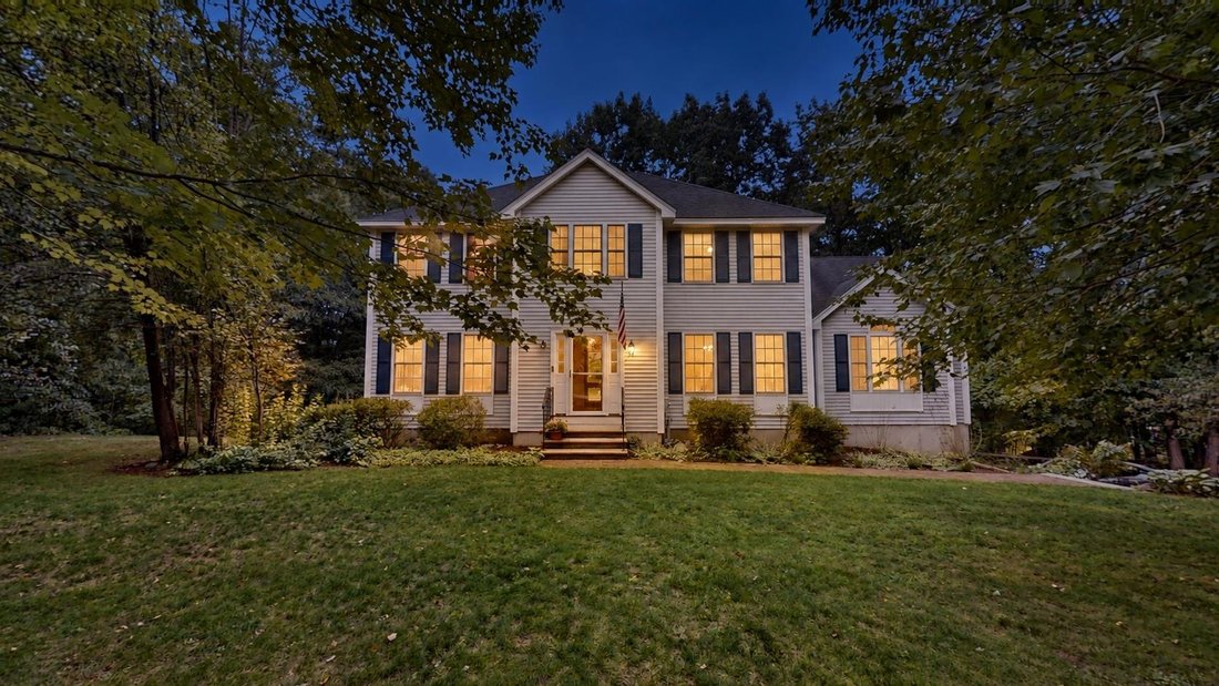 House in Pelham, New Hampshire, United States 3 - 18900038