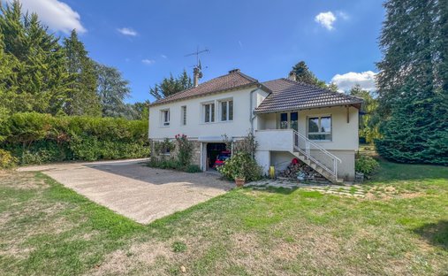 Maison à Coteau Sud, Chevreuse, France 1