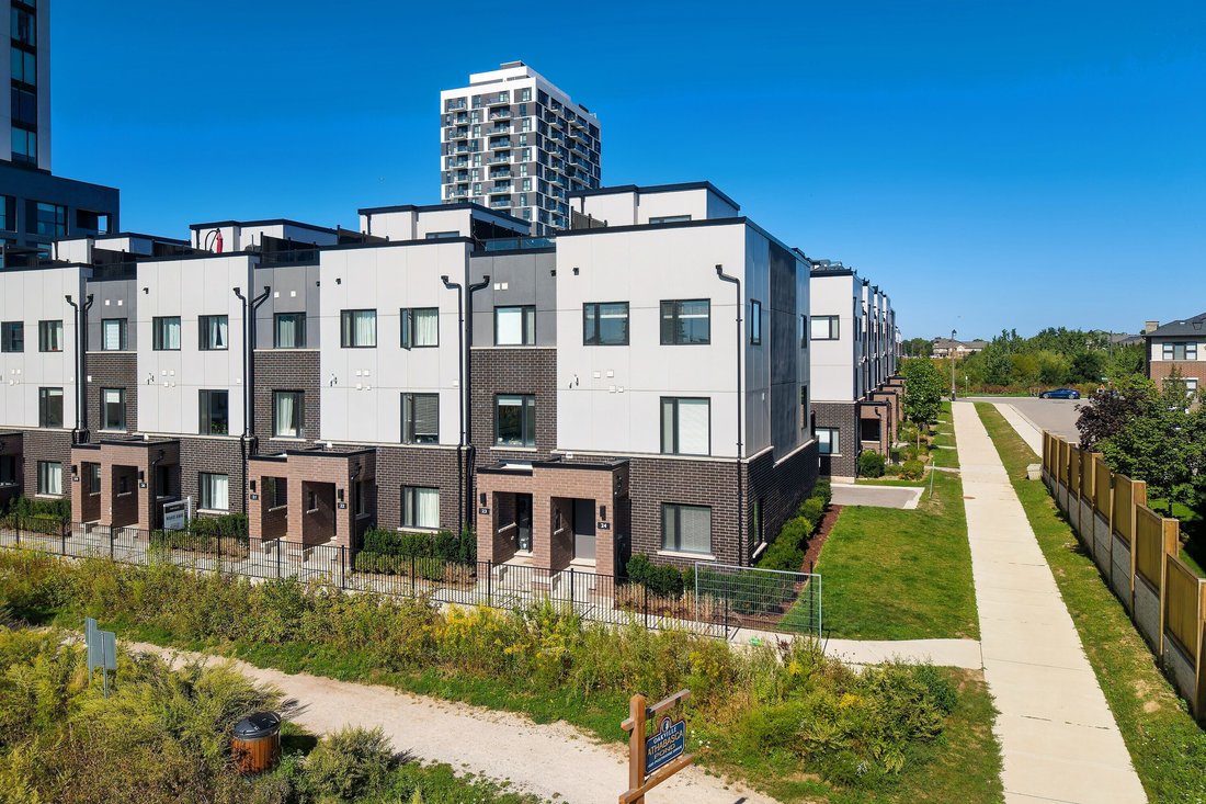 Residenza a Oakville, Ontario, Canada 2 - 18902437