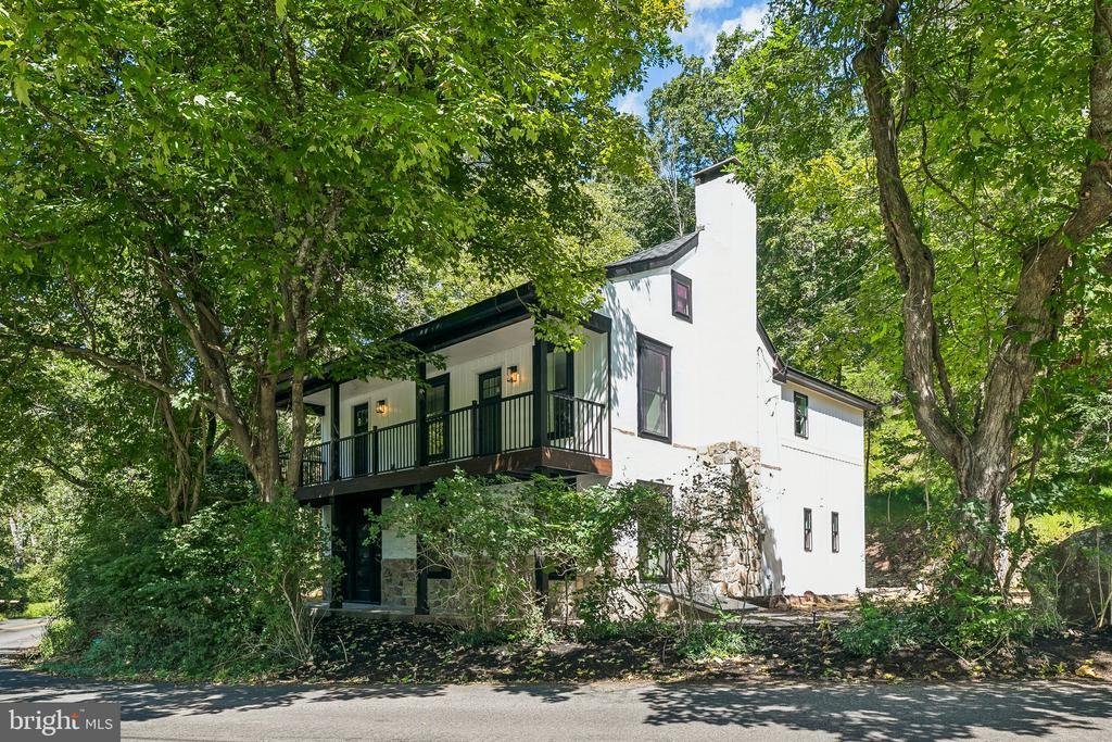House in OTTSVILLE, Pennsylvania, United States 1 - 18896169
