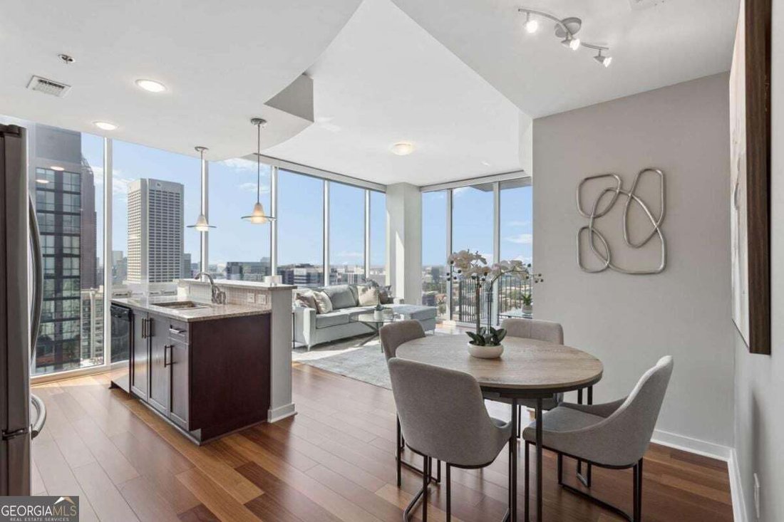 Condo in Atlanta, Georgia, United States 5 - 18900391