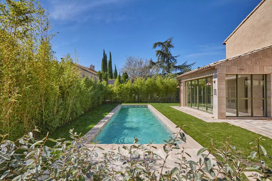 House in Eygalières, Provence-Alpes-Côte d'Azur, France 2 - 18859640