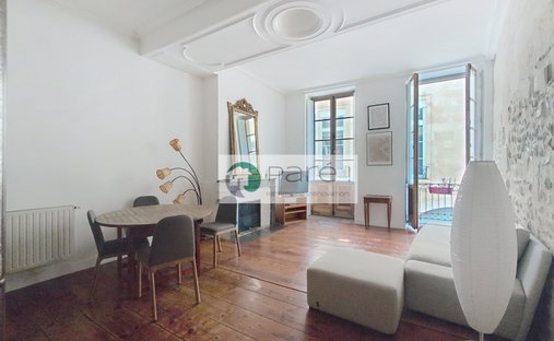 Apartment in Hôtel de Ville-Quinconce-Saint Seurin-Fondaudège, Bordeaux, France 1
