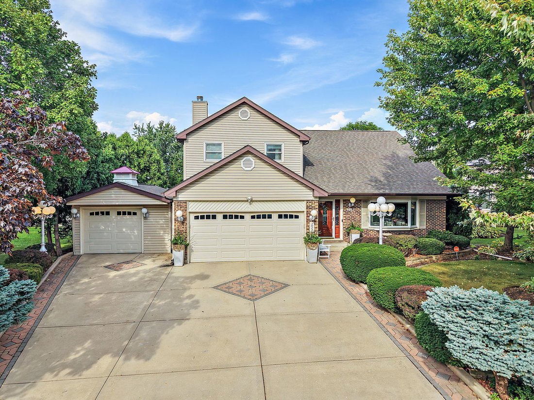 House in Carol Stream, Illinois, United States 2 - 18900459