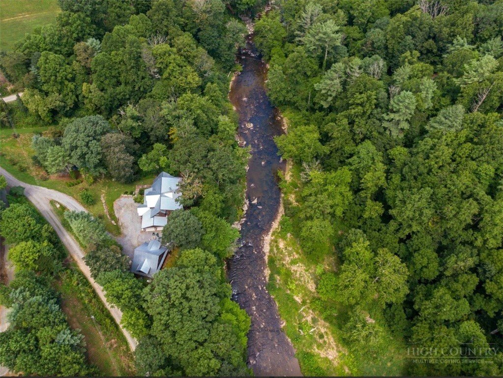 Casa en Cove Creek, Carolina del Norte, Estados Unidos 3 - 18896268