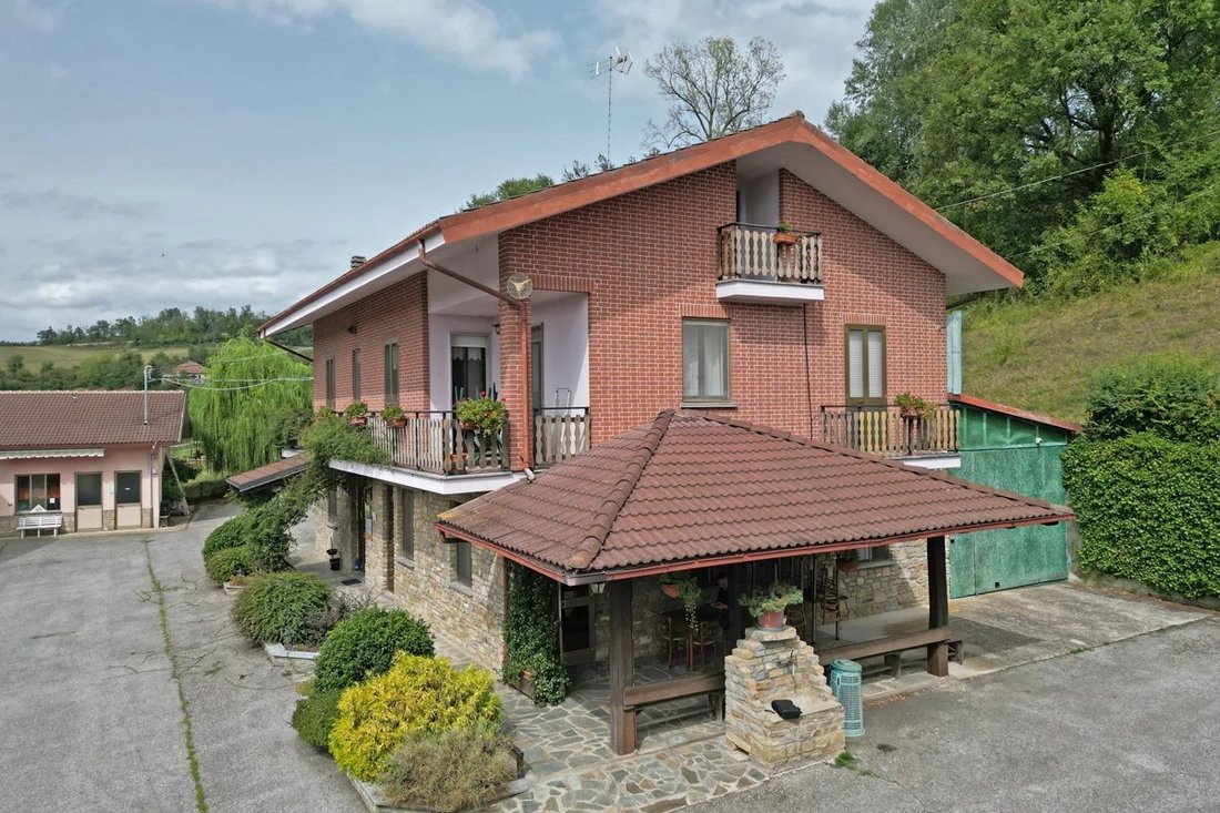 Rancho en Murazzano, Piamonte, Italia 5 - 18897637