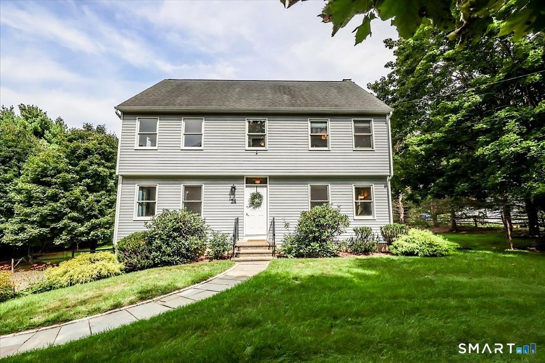 Maison à Newtown, Connecticut, États-Unis 3 - 18901014