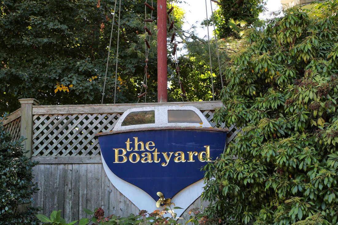Condo in Falmouth, Massachusetts, United States 3 - 18902445