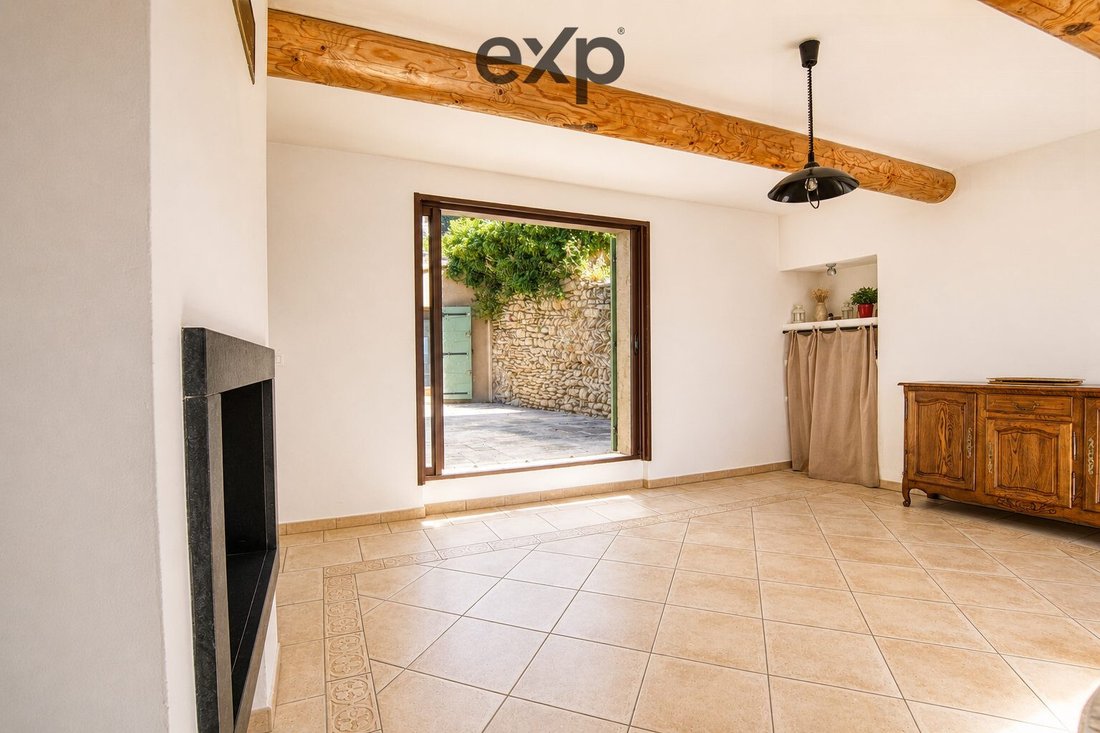 Casa a Saint-Saturnin-lès-Apt, Provenza-Alpi-Costa Azzurra, Francia 3 - 18539029