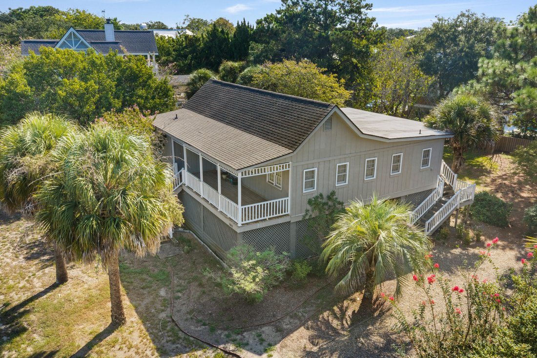 House in Sullivan's Island, South Carolina, United States 2 - 18898330