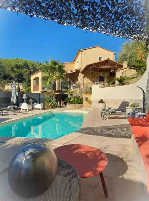 Villa à Tourrette-Levens, Provence-Alpes-Côte d'Azur, France 2 - 18897698
