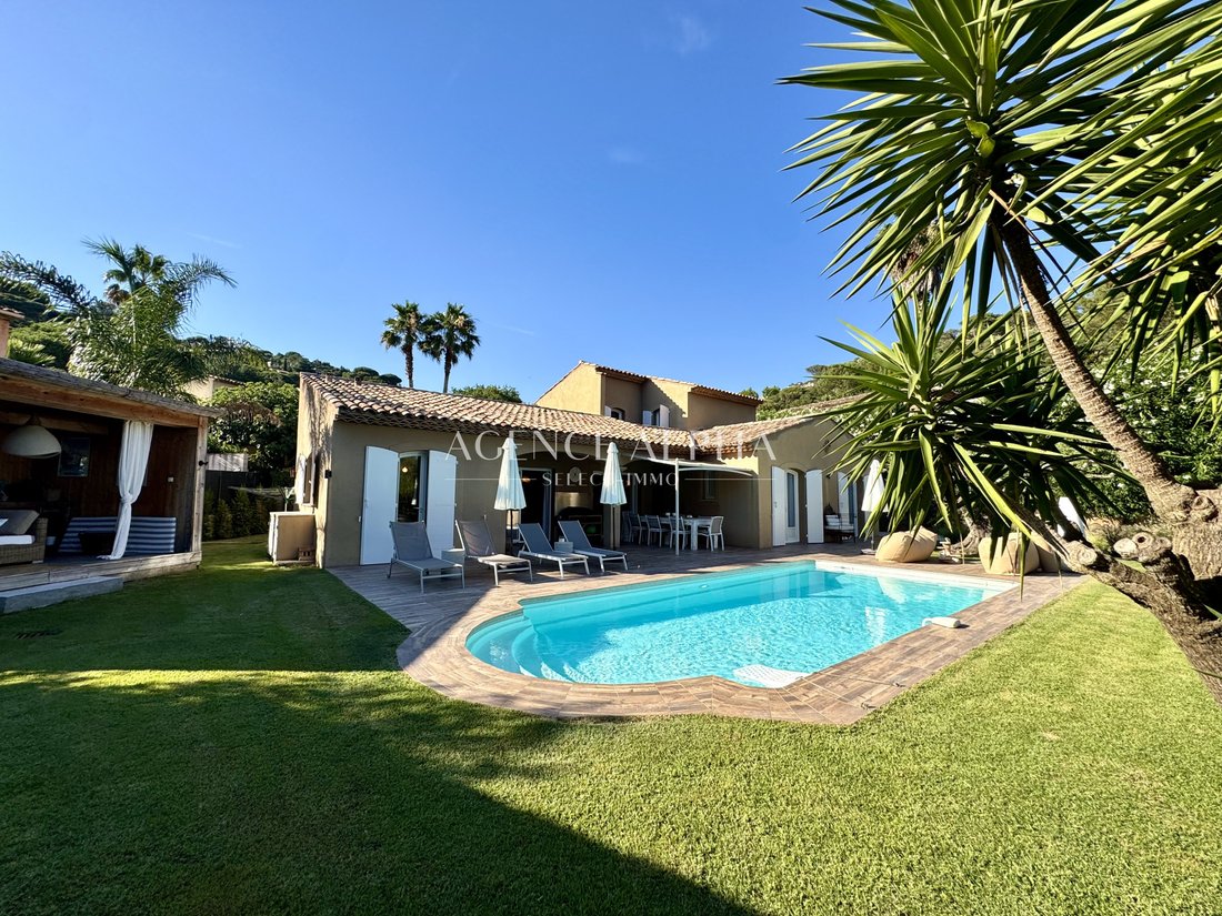 Casa en Grimaud, Provenza-Alpes-Costa Azul, Francia 1 - 18897893